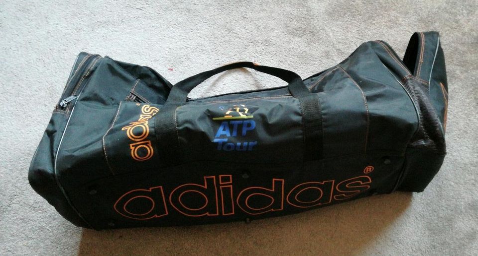 Vintage Adidas Sporttasche Tasche Reisetasche Tennis ATP Tour in Güglingen