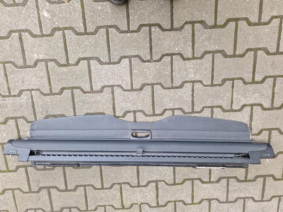 BMW 525/530 TD Kombi E39 Laderaumabdeckung schwarz in Udenheim