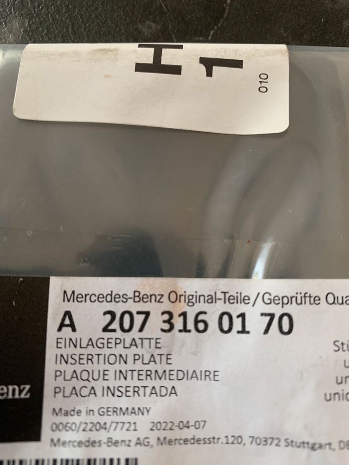 Mercedes-Benz A207 316 01 70 in Solingen