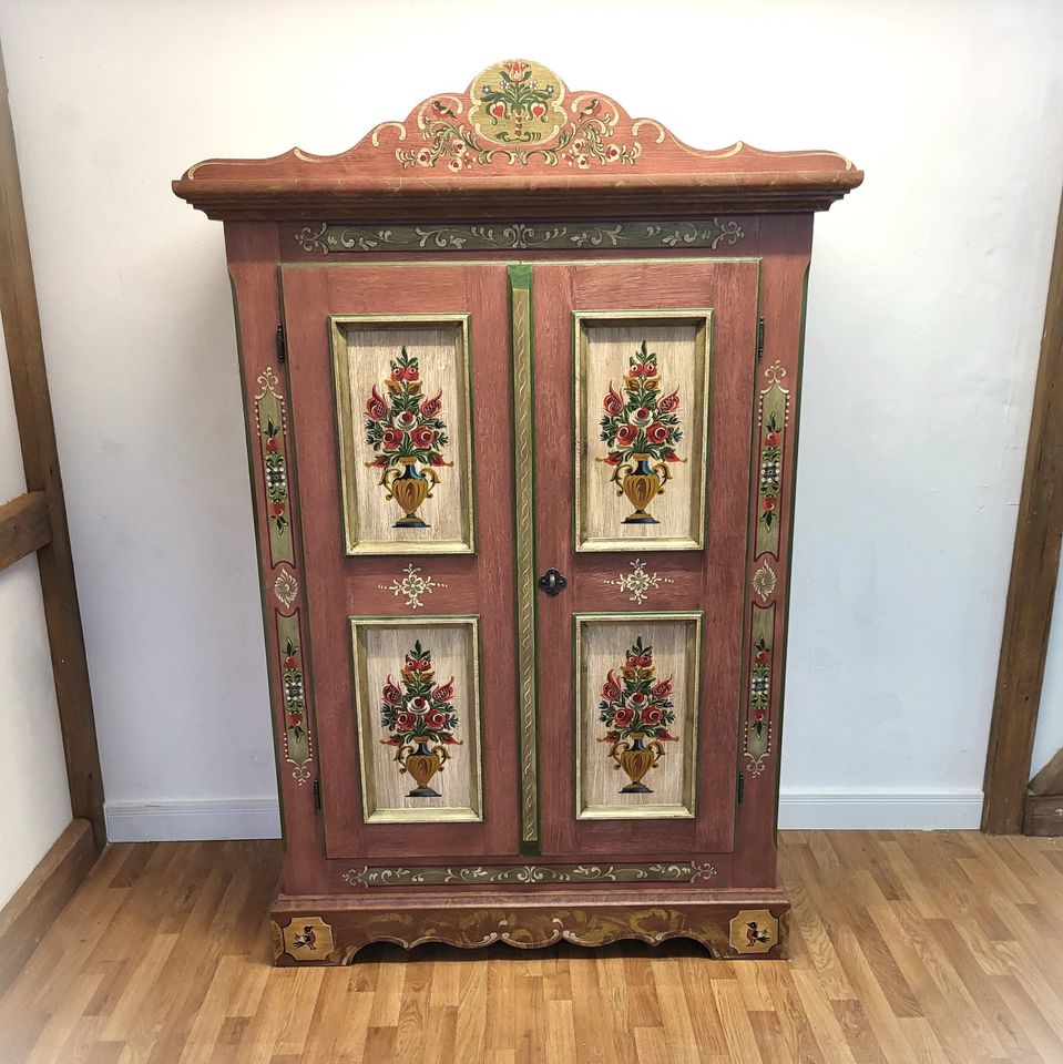 Voglauer Anno 1800 altrosa rosa Schrank Bauernschrank Holz 1099€* in Fulda