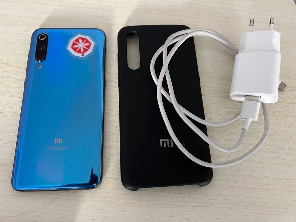 Smartphone Xiaomi mi 9 in Trier