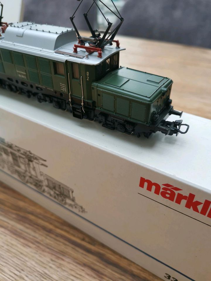 MÄRKLIN HO 3322 BR 194 der DB - Neu - OVP in Kleve