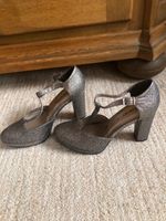 High Heels Tamaris Pumps Silber Glitzer Glitter T-Strap Mary Jane Nordrhein-Westfalen - Hilden Vorschau