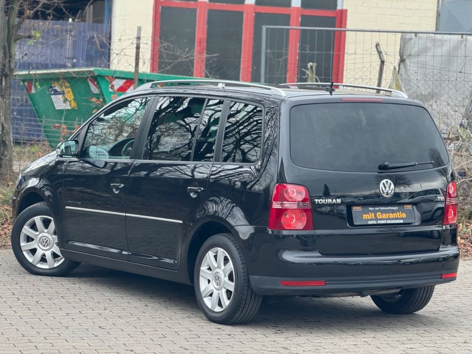 Volkswagen Touran Highline"7-SITZER"SITZHEIZUNG"AHK"ALU" in Hildesheim