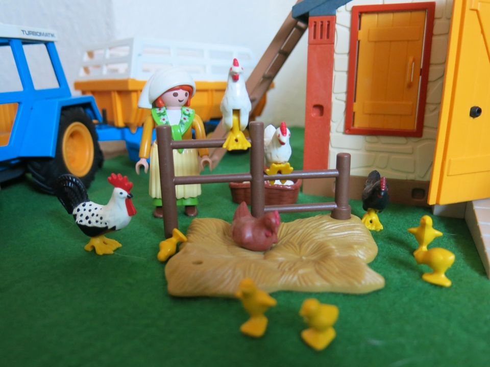 Playmobil Bauernhof mit viel Zubehör in Essen