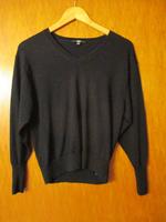 Schwarzer Wollpulli mit V-Ausschnitt, uniqlo, XS Harburg - Hamburg Wilstorf Vorschau