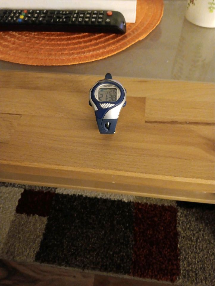 Armband  Uhr Dunkelblau in Essen