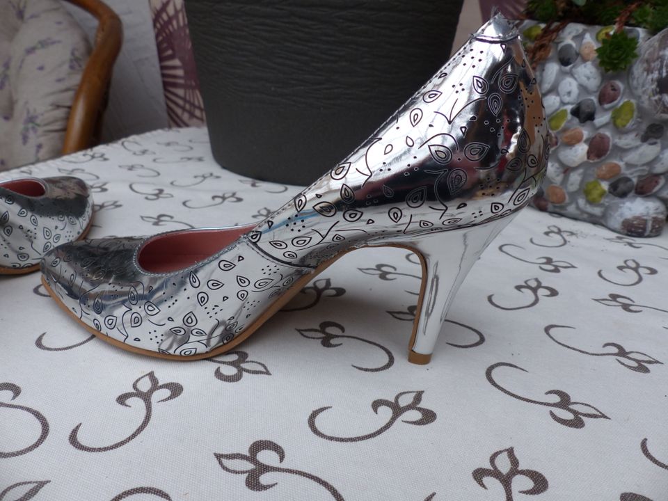 Damen Schuhe, Farbe Silber, Größe 36, Neu ungetragen in Kaufbeuren