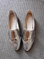 Damenschuhe Gr. 37 Gold Slipper Halbschuhe Zara München - Ramersdorf-Perlach Vorschau