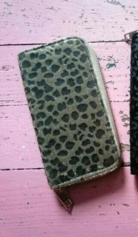 Geldbeutel Portemonnaie Felloptik Leo Leopard neu in Nürnberg (Mittelfr)