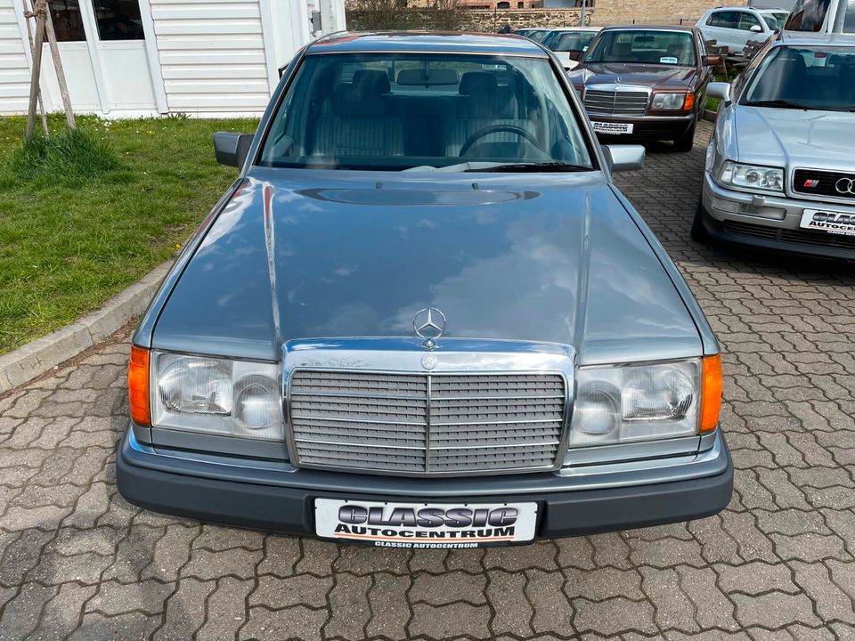 Mercedes-Benz 200E (W124) *H-Abnahme+HU/AU neu*guter Zustand in Halle