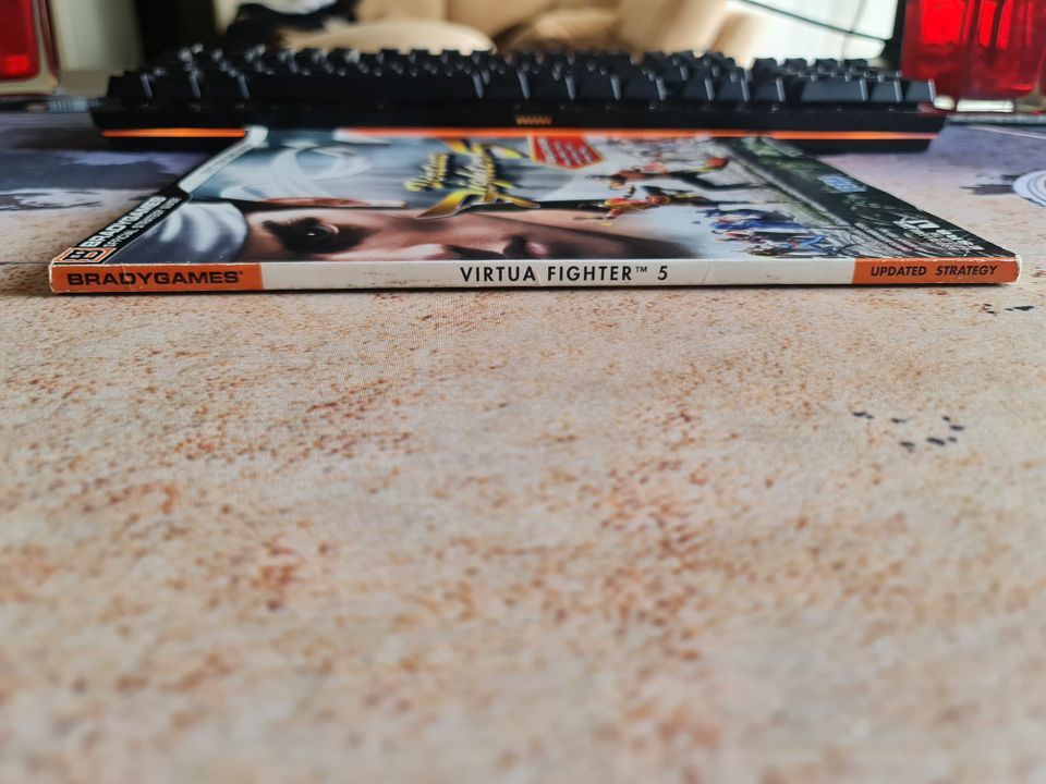 Virtua Fighter 5 Lösungsbuch, Spieleberater - Playstation 3 in Frankfurt am Main
