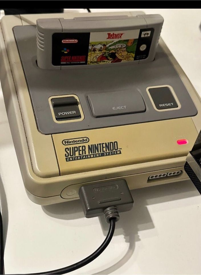 Super Nintendo mit Zubehör in Bocholt