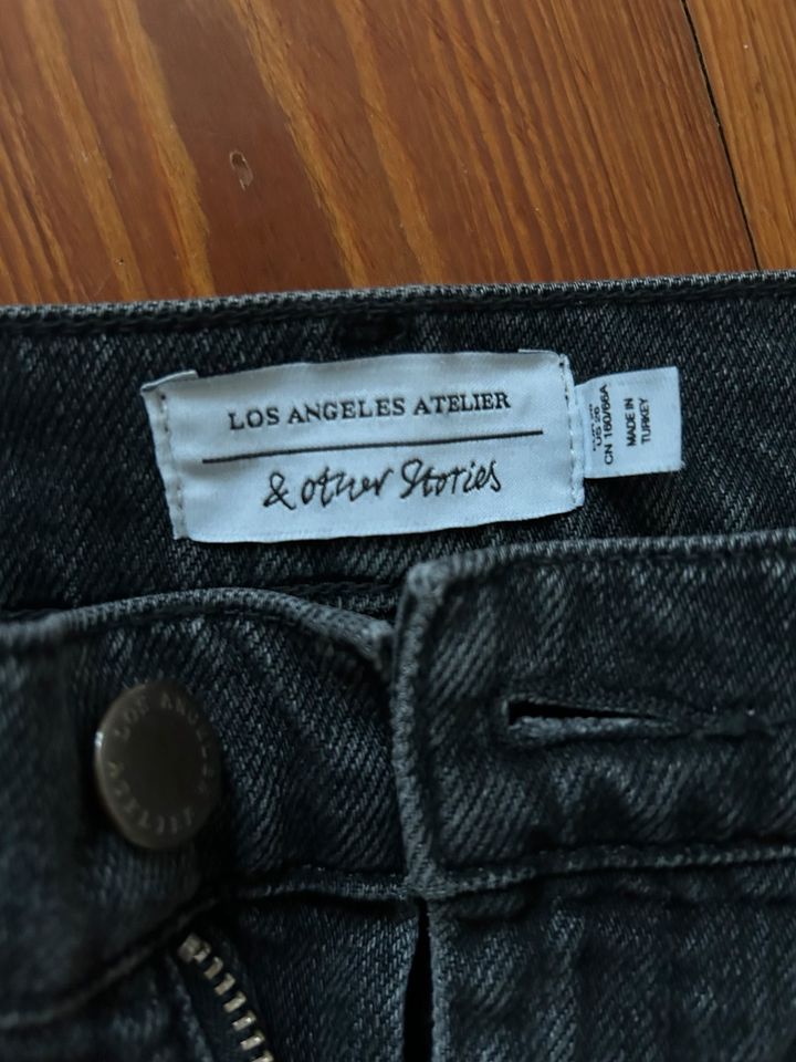 &Other Stories Los Angeles Atelier Jeans in Hamburg