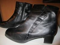 Damen Stiefeletten gefüttert-Größe 9 H  = 41 1/2 mit Luftpolster Rheinland-Pfalz - Rammelsbach Vorschau
