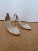 Brautschuhe rainbow ivory satin  39,5 61/2 Baden-Württemberg - Ettlingen Vorschau