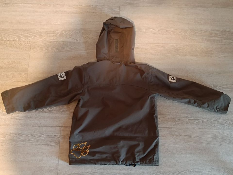 Jack Wolfskin Jacke / Übergangsjacke Gr. 116 **wie neu** in Dachau