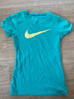Süßes T-Shirt Dri fit XS eng Nike Niedersachsen - Wennigsen Vorschau