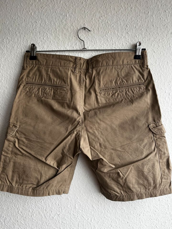 3x H&M shorts Slim fit Gr. M cargo und jeans in Köln