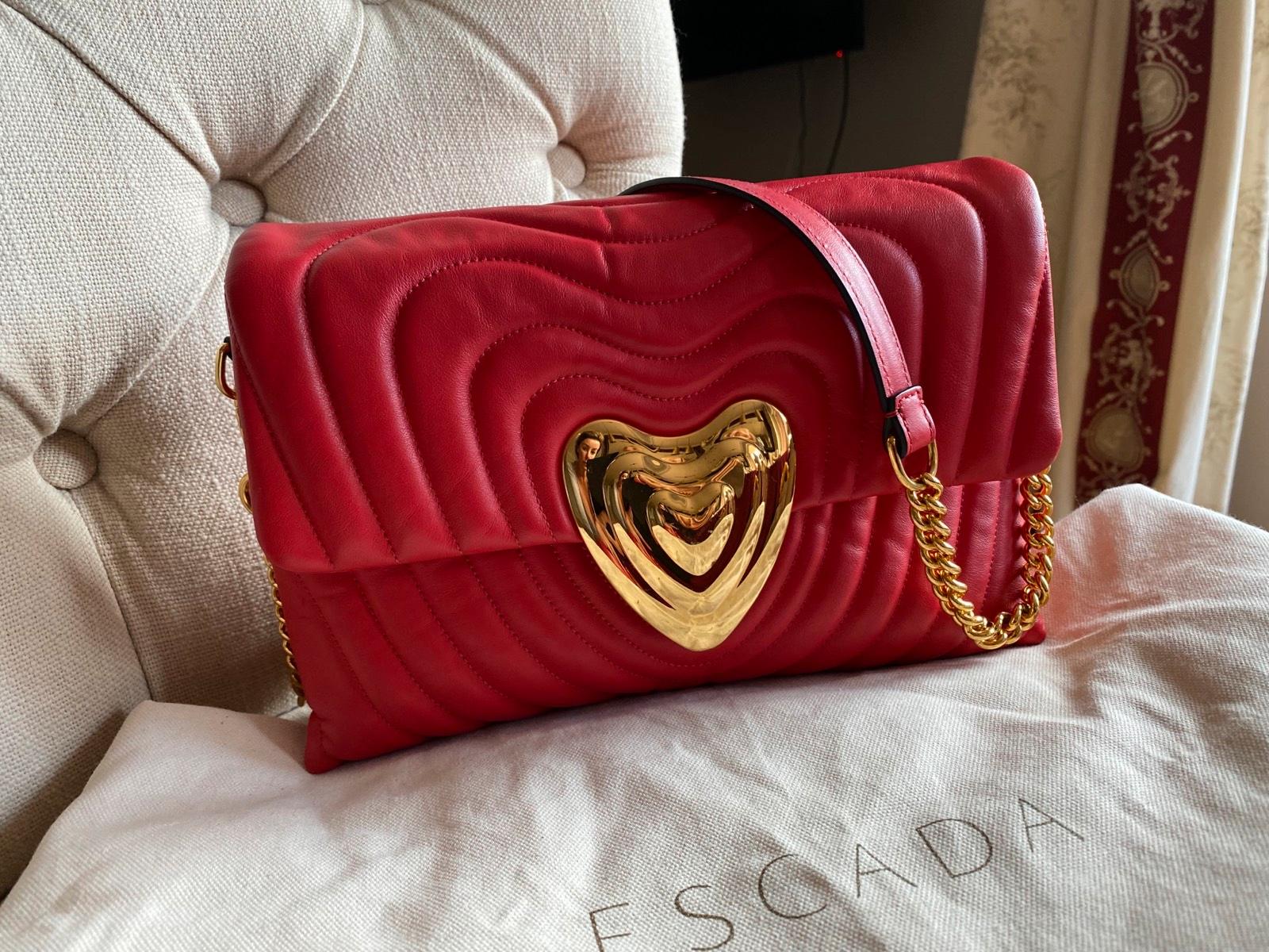 ESCADA Heart bag NEU NP 1099 Gurtel rot in Baden Wurttemberg Baden Baden kleinanzeigen