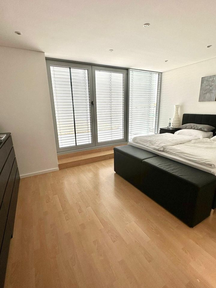 München Riem - PROVISIONSFREI !!!!  5-Zimmer Penthouse Wohnung in Ottobrunn