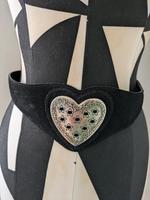 Vintage Ledergürtel Wildleder 80cm Taillengürtel mit Herz Bielefeld - Bielefeld (Innenstadt) Vorschau