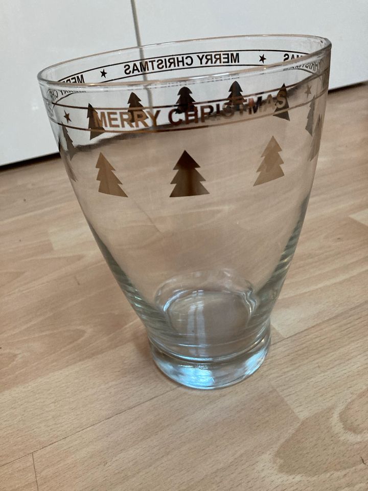 Vase „Merry Christmas“ in Rosenheim