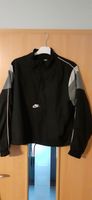 Nike Trainingsjacke Freizeitjacke Gr. XS schwarz grau Damen Bayern - Alzenau Vorschau