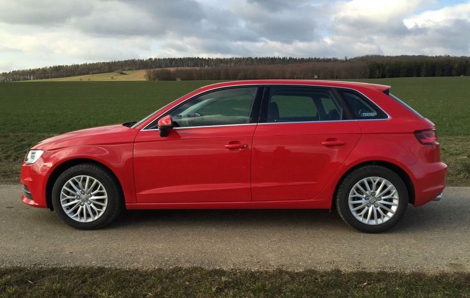 Audi A3 Sportback Ambiente, 180Ps,  1,8 tfsi, 8-fach bereift in Arberg
