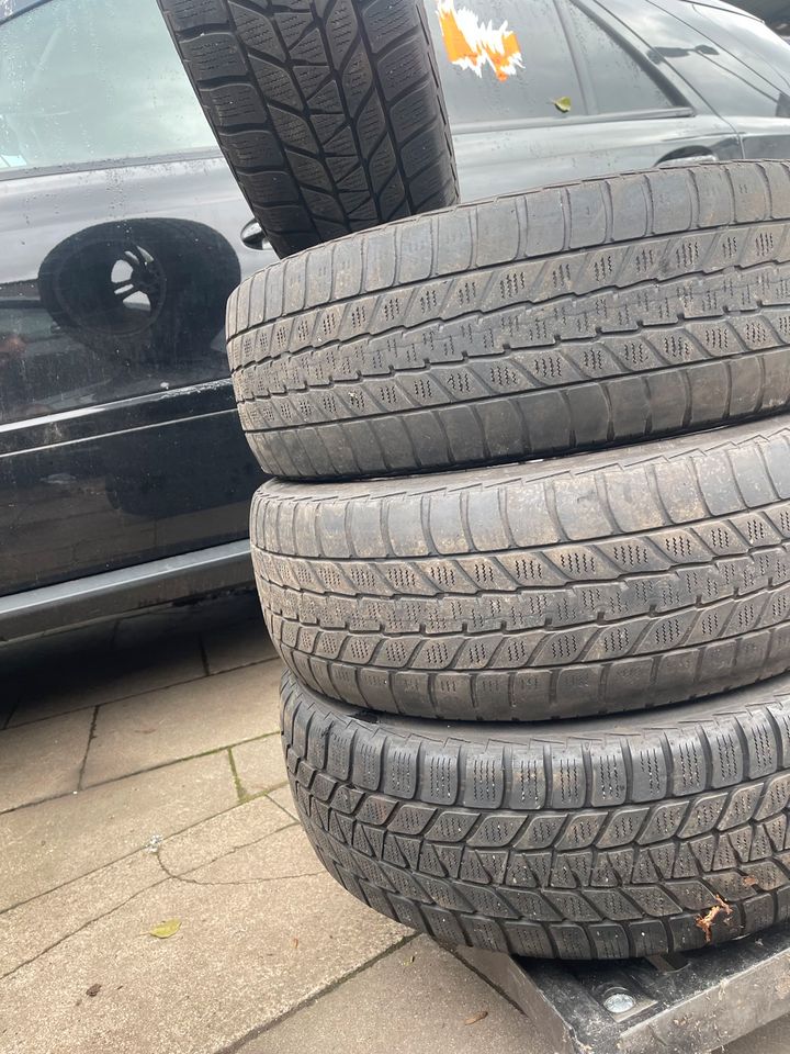 1 Satz Felgen+Reifen Mercedes Bridgestone Blizzak LM 205/55 R17 in Hamburg