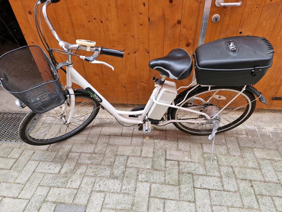 E- Fahrrad Italienischer Herkunft in Eystrup