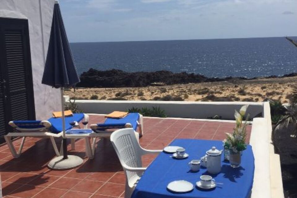 Ferienhaus Lanzarote Charco del Palo direkt am Meer ab 93,00€/Tag in Baddeckenstedt