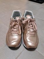 New Balance Sneaker in rosegold metallic, Knitteroptik,Größe 40,5 Hessen - Weiterstadt Vorschau
