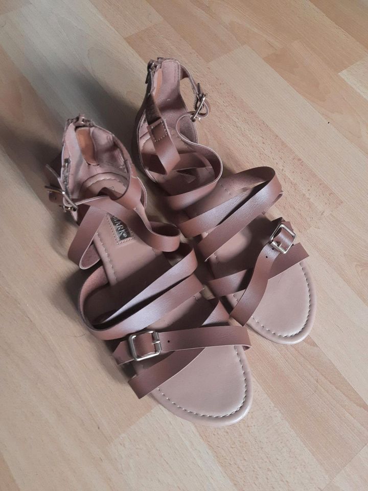 Sandalen Primark Gr.39 in Kaltenkirchen