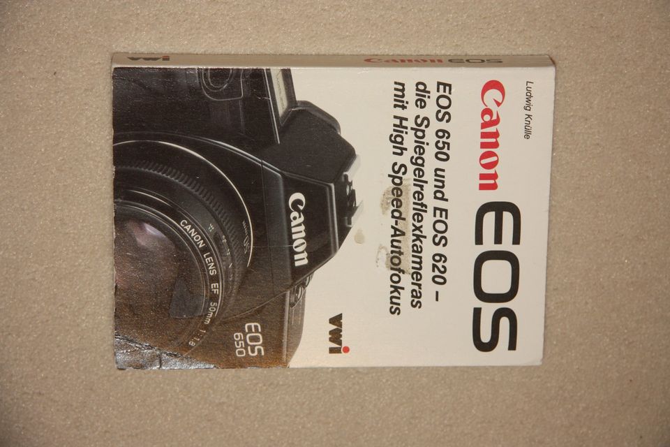 Mehr als 20 Bücher zu verschiedenen analogen Canon EOS Kameras in Dortmund