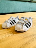 Adidas Superstars / Babyschuhe / Kinderschuhe / Sneaker Nordrhein-Westfalen - Oberhausen Vorschau