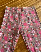 Leggings mit Blumenmuster von Topolino Gr. 104 TOP Berlin - Tempelhof Vorschau