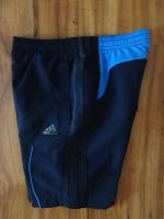 Turnhose adidas kurz Gr. 128 Dresden - Klotzsche Vorschau