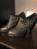 Stiefelette Nieten Highheel Gr. 39 Bayern - Deggendorf Vorschau