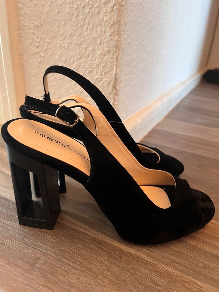 Neu Pumps Damenschuhe schwarz peeptoe high heels in Berlin