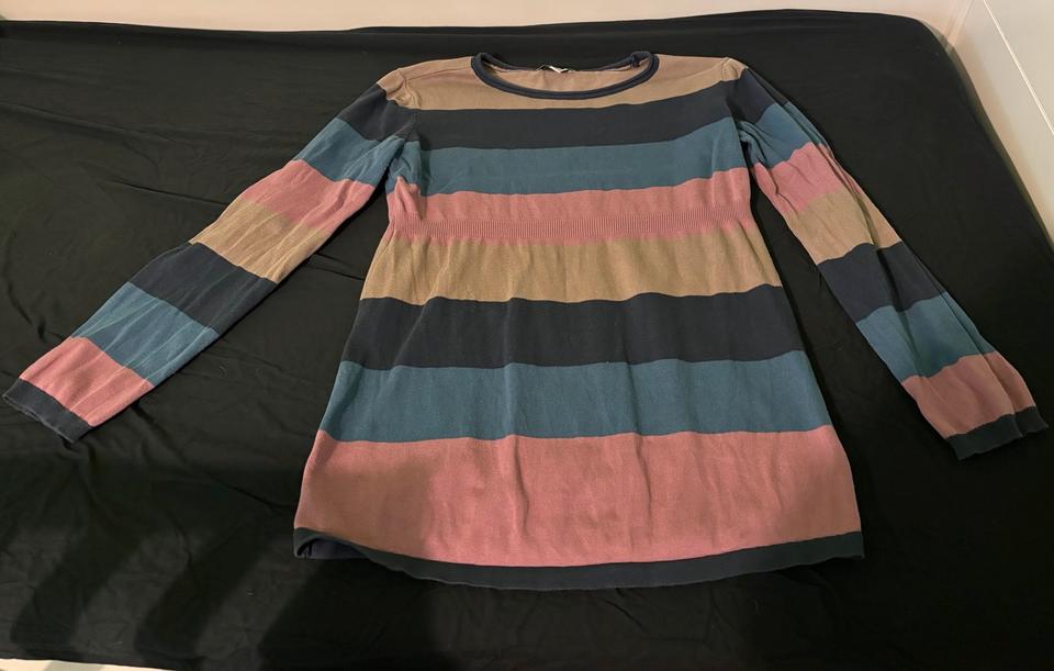 Schöner Umstandspullover von Esprit Maternity zu verkaufen in Neunkirchen