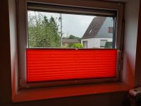 2 Plissees in rot, Crash-Stoff mit Wärmeschutz B: 115/117 H: 102 Niedersachsen - Wanna Vorschau