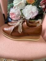 Tamaris Leder Plateau Schuhe Gr 40 herrenschnürer Hessen - Rosbach (v d Höhe) Vorschau