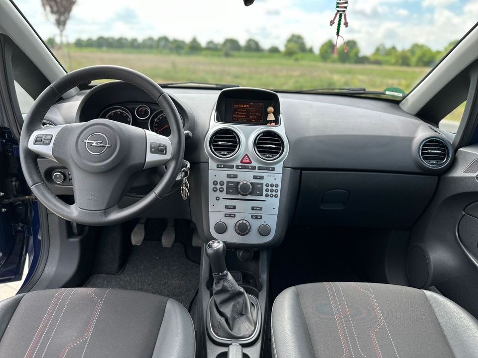 Opel Corsa 1.6 Turbo Edition 110kW Edition in Strausberg