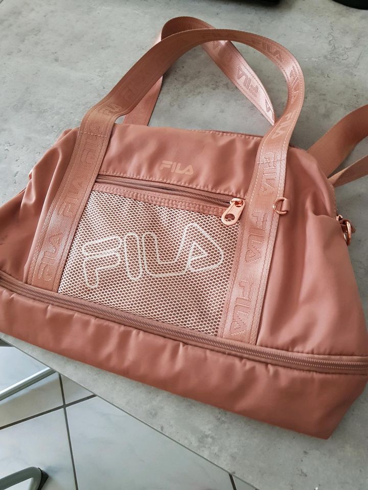 Fila Tasche 45x30 cm rosa in Rheinland-Pfalz - Landstuhl | eBay  Kleinanzeigen ist jetzt Kleinanzeigen