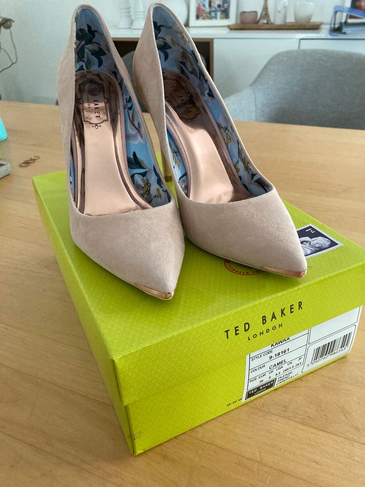 Ted baker deals kawaa