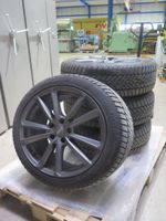 4 Stück Alufelge 8x18 mit Winterreifen 225/45 R18 Nordrhein-Westfalen - Barntrup Vorschau