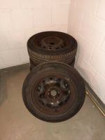 4 Sommerreifen mit gutem Profil auf Stahlfelgen 185/65 R15 Nordrhein-Westfalen - Bad Driburg Vorschau