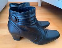 Stiefelette Janet D. schwarz Leder Gr. 40 Absatz mit RV seitlich Nordrhein-Westfalen - Würselen Vorschau