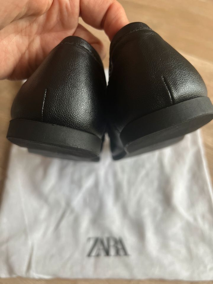 Zara Loafer Spangenschuh Mokassin Slipper Größe 37 neu in Rüsselsheim